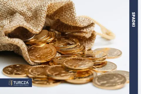 Worek z monetami symbolizuje majątek, który może być przedmiotem spisu inwentarza lub wykazu inwentarza w kontekście spadków.