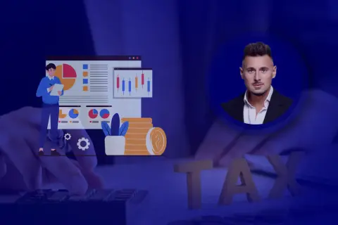 Analiza finansowa i zwolnienie podmiotowe z VAT. Biznesmen z wykresami i monetami.