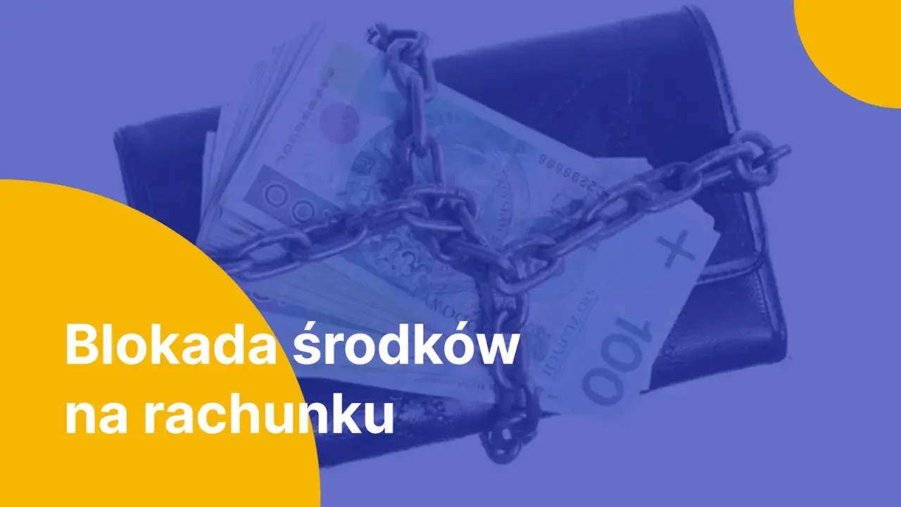 Portfel z pieniędzmi spięty łańcuchem. Czy bank może zablokować przelew? Blokada środków na rachunku.